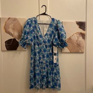 NWT Nordstrom Saylor dress. Size medium. Never worn!